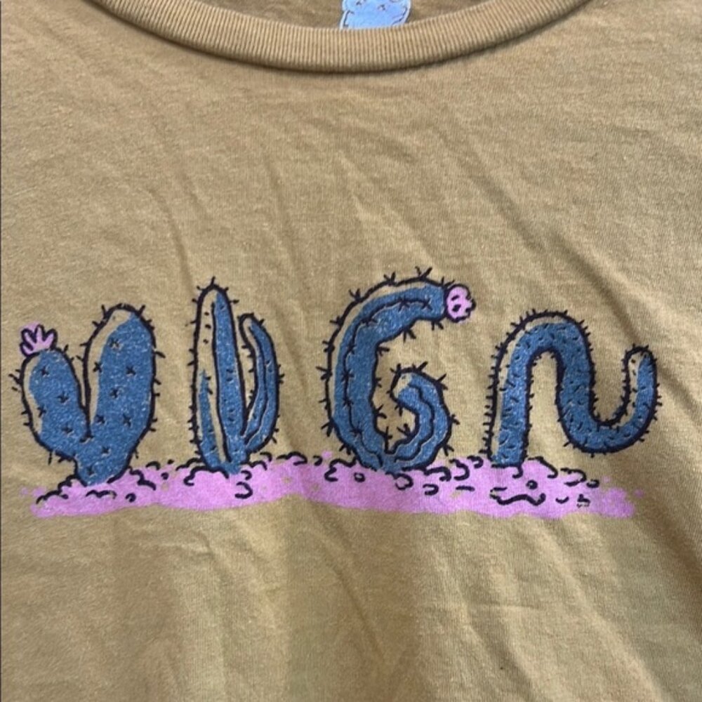 Mustard Yellow Graphic Crop Top size M
